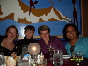 The girls having fun in spite of the topic! Jessica, La Dame dragon, Alice and Seema...